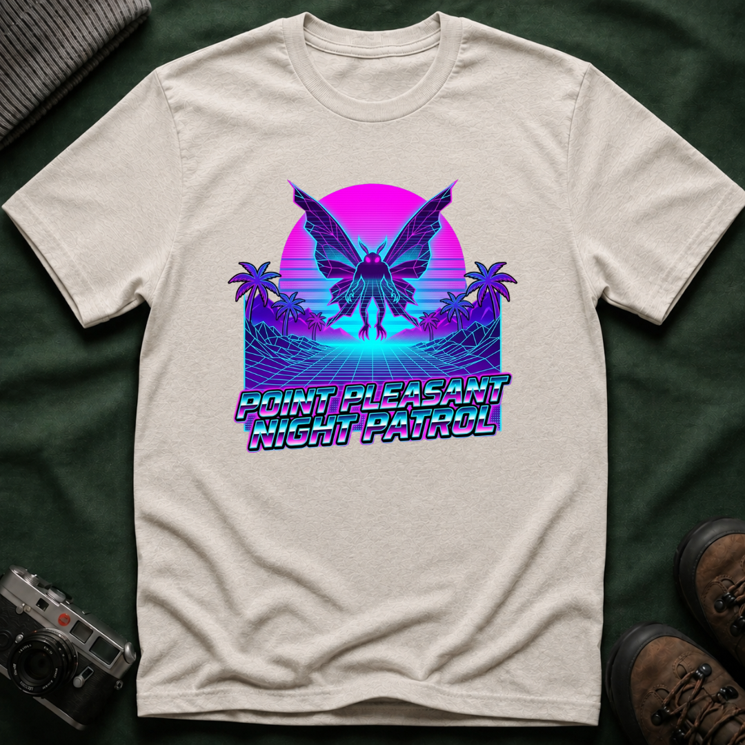 Mothman Retro Sunset T‑Shirt — Neon 80s Vaporwave Cryptid Tee